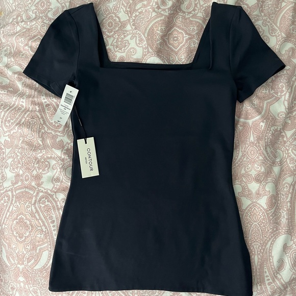 Aritzia Contour Square Neck Hip Shirt - Picture 3 of 3